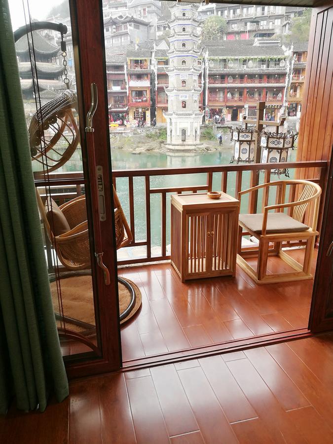 沱江缘民宿 Fenghuang Eksteriør bilde